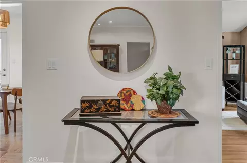 Entry Way - 730 E Roosevelt, Long Beach, CA 90807 photo 3 of 4