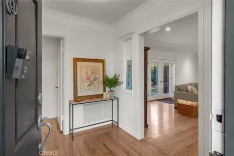 Entry Way - 730 E Roosevelt, Long Beach, CA 90807 photo 2 of 4