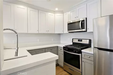 Kitchen - 1060 Olive, Long Beach, CA 90813 photo 2 of 4