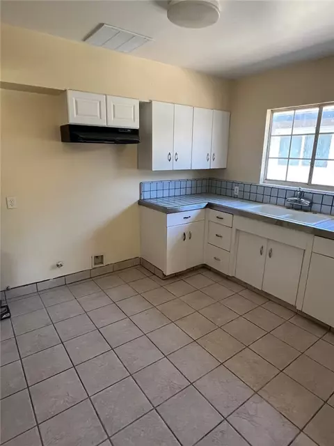Kitchen - 3216 Laurel, Bakersfield, CA 93304 photo 1 of 4