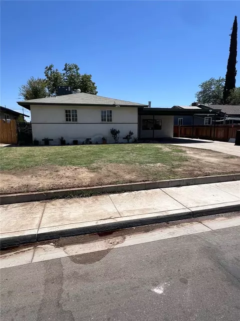 3216 Laurel, Bakersfield, CA 93304