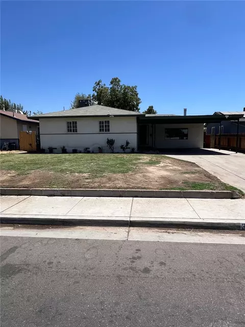 Exterior - 3216 Laurel, Bakersfield, CA 93304 photo 4 of 8