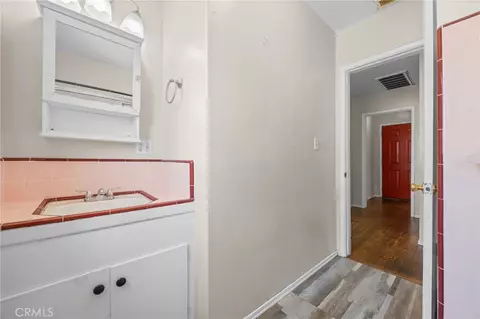 Bath - 380 S Devon, Orange, CA 92868 photo 2 of 3