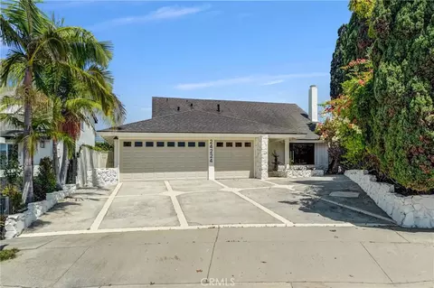 24224 Spicewood Ln, Harbor City, CA 90710