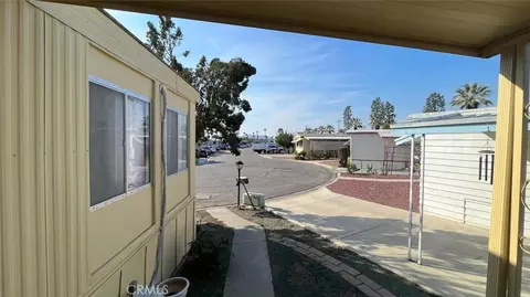 36 Round Table Dr #36, Riverside, CA 92507 photo 4
