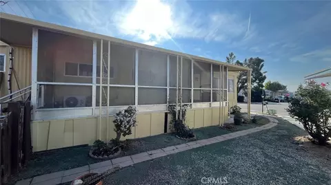 36 Round Table Dr #36, Riverside, CA 92507 photo 3