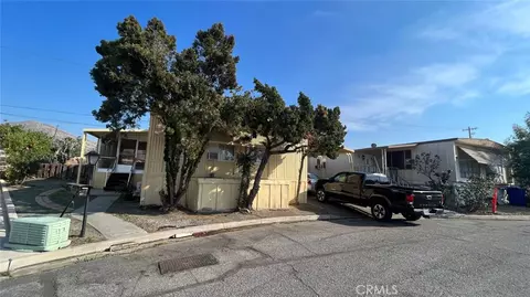 36 Round Table Dr #36, Riverside, CA 92507 photo 2