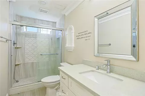 Bath - 8952 Pebble Bch, Westminster, CA 92683 photo 1 of 1