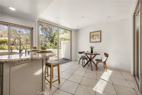 Dining - 6515 E Circulo Dali, Anaheim, CA 92807 photo 1 of 2