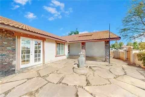 Exterior - 13489 Village Rd, Yucaipa, CA 92399 photo 4 of 7