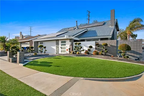1107 Woodbury Dr, Harbor City, CA 90710