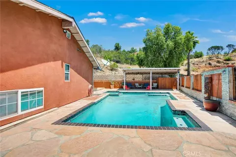 Exterior - 1026 Arnold Way, Alpine, CA 91901 photo 10 of 22