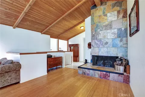 Living - 1026 Arnold Way, Alpine, CA 91901 photo 4 of 6