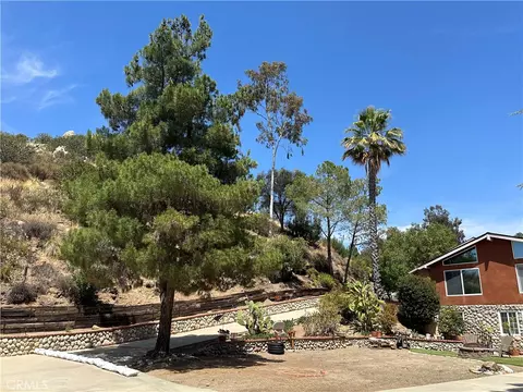 Exterior - 1026 Arnold Way, Alpine, CA 91901 photo 3 of 9