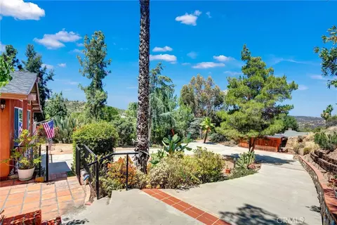Exterior - 1026 Arnold Way, Alpine, CA 91901 photo 18 of 22