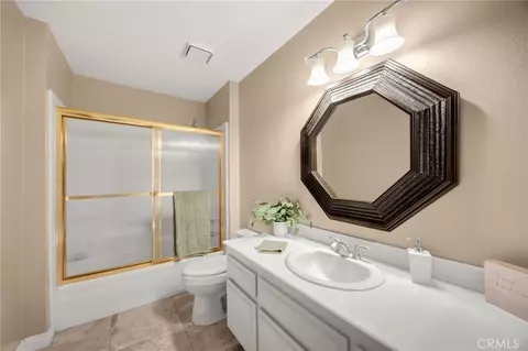 Bath - 769 Oak Knoll St, Brea, CA 92821 photo 2 of 4