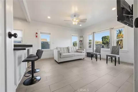 Living - 325 E 14th, Long Beach, CA 90813 photo 1 of 2