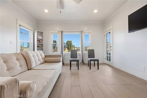 Living - 325 E 14th, Long Beach, CA 90813 photo 2 of 2