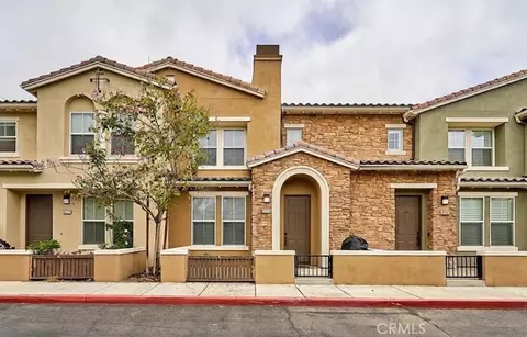12573 Montaivo Ln, Eastvale, CA 91752