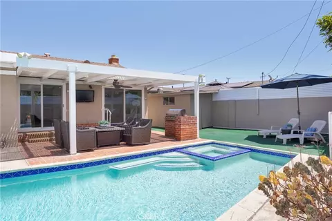 Exterior - 8350 E Blithedale, Long Beach, CA 90808 photo 7 of 9