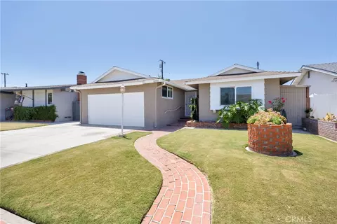 Exterior - 8350 E Blithedale, Long Beach, CA 90808 photo 1 of 9