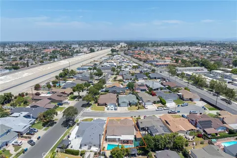 View/Area - 8350 E Blithedale, Long Beach, CA 90808 photo 5 of 8