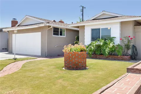 Exterior - 8350 E Blithedale, Long Beach, CA 90808 photo 2 of 9