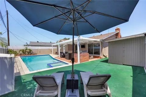 Exterior - 8350 E Blithedale, Long Beach, CA 90808 photo 5 of 9