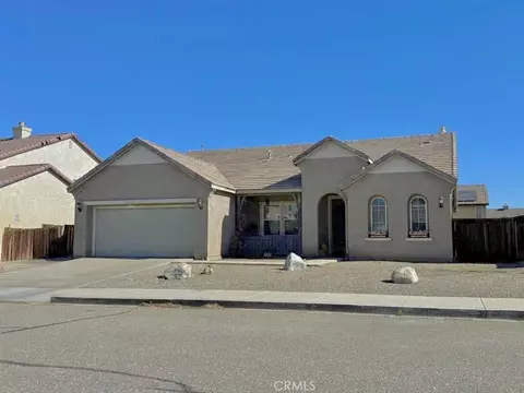 10983 Bay Shore St, Victorville, CA 92392