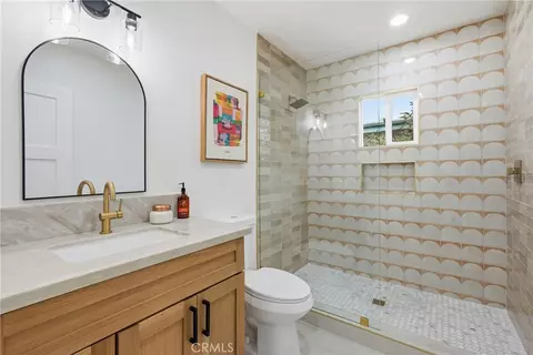 Bath - 3308 Faust, Long Beach, CA 90808 photo 6 of 10