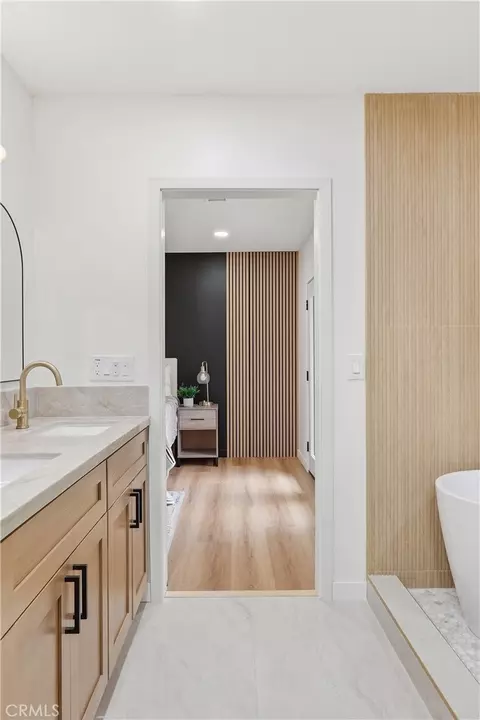 Bath - 3308 Faust, Long Beach, CA 90808 photo 8 of 10