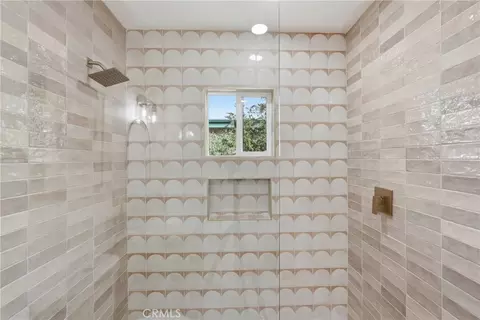 Bath - 3308 Faust, Long Beach, CA 90808 photo 7 of 10