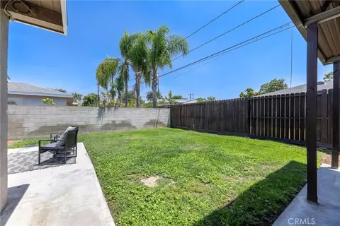 Exterior - 618 S Pine Dr, Fullerton, CA 92833 photo 1 of 4