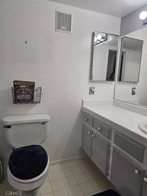 Bath - 550 Orange Ave #320, Long Beach, CA 90802 photo 3 of 5