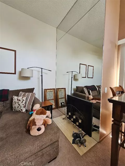 Living - 550 Orange Ave #320, Long Beach, CA 90802 photo 1 of 2