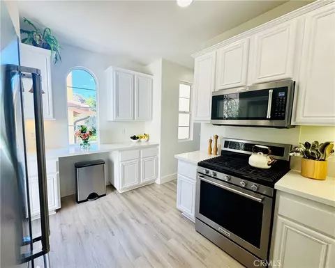 101 Tall Oak, Irvine, CA 92603