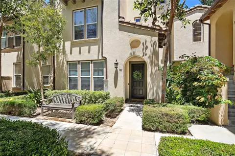 101 Tall Oak, Irvine, CA 92603