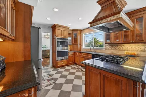 Kitchen - 346 Eagle, Placentia, CA 92870 photo 3 of 6