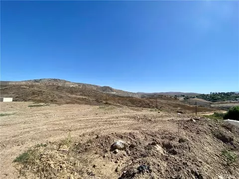 19217 Ferrer, Corona, CA 92881 photo 5