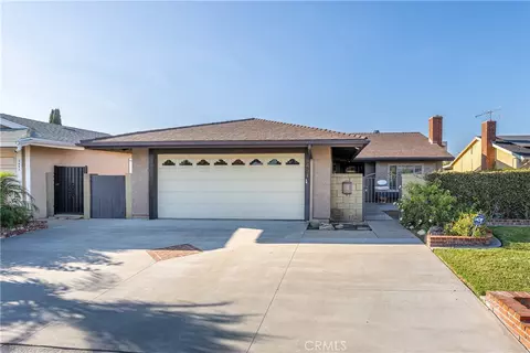 5431 La Luna Dr, La Palma, CA 90623