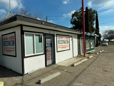 9134 Road 236, Terra Bella, CA 93270