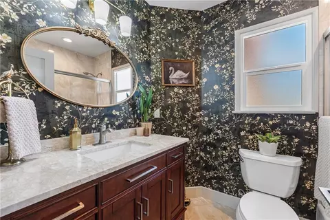 Bath - 4427 E Rosada St, Long Beach, CA 90815 photo 3 of 4