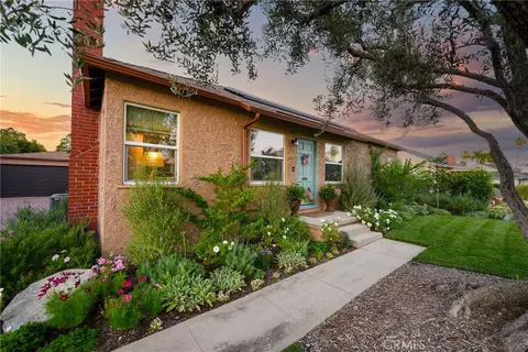 Exterior - 4427 E Rosada St, Long Beach, CA 90815 photo 3 of 8