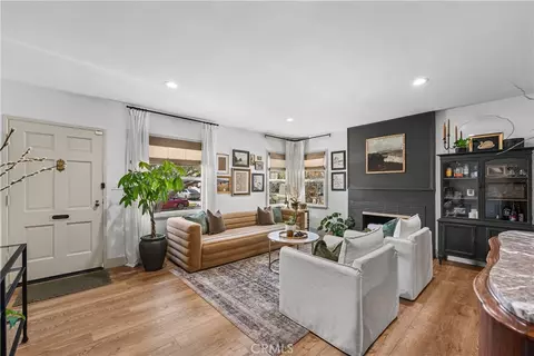 Living - 4427 E Rosada St, Long Beach, CA 90815 photo 2 of 6