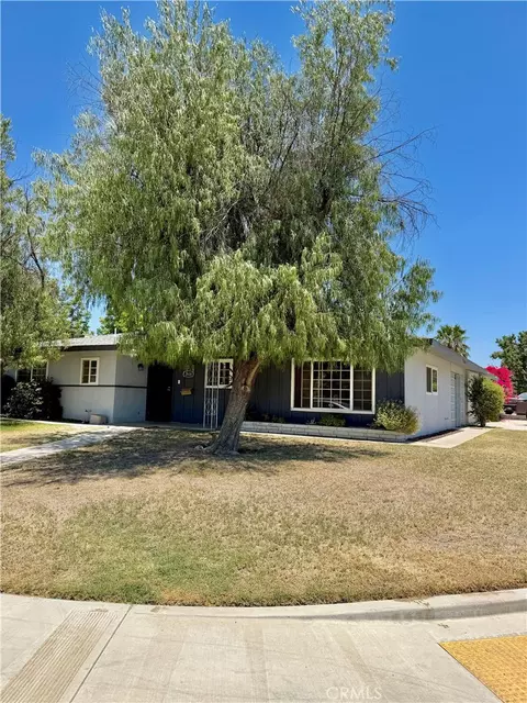 2608 Blackstone Ct, Bakersfield, CA 93304