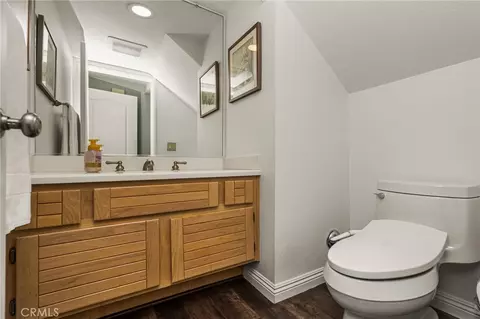 Bath - 860 E Chisholm Ct, Brea, CA 92821 photo 2 of 9