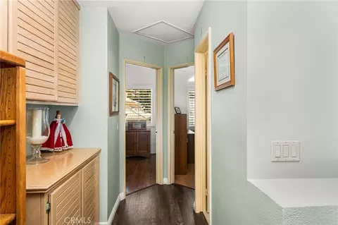 Entry Way - 860 E Chisholm Ct, Brea, CA 92821 photo 5 of 6