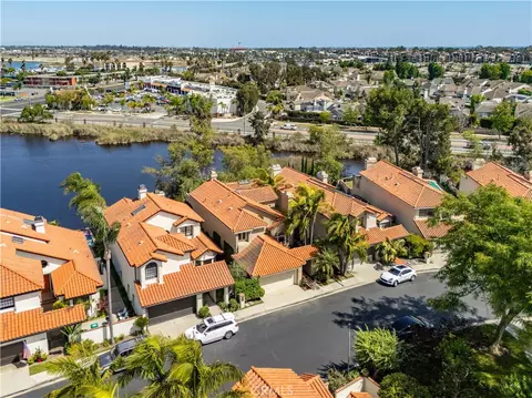 5748 Madrid Ln, Long Beach, CA 90814