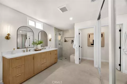 Bath - 846 Mooncrest, Brea, CA 92821 photo 2 of 6