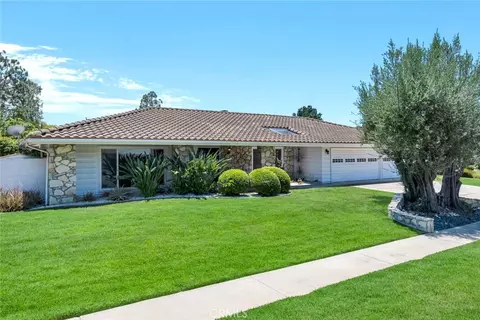 19002 Chadbourne Ln, North Tustin, CA 92705